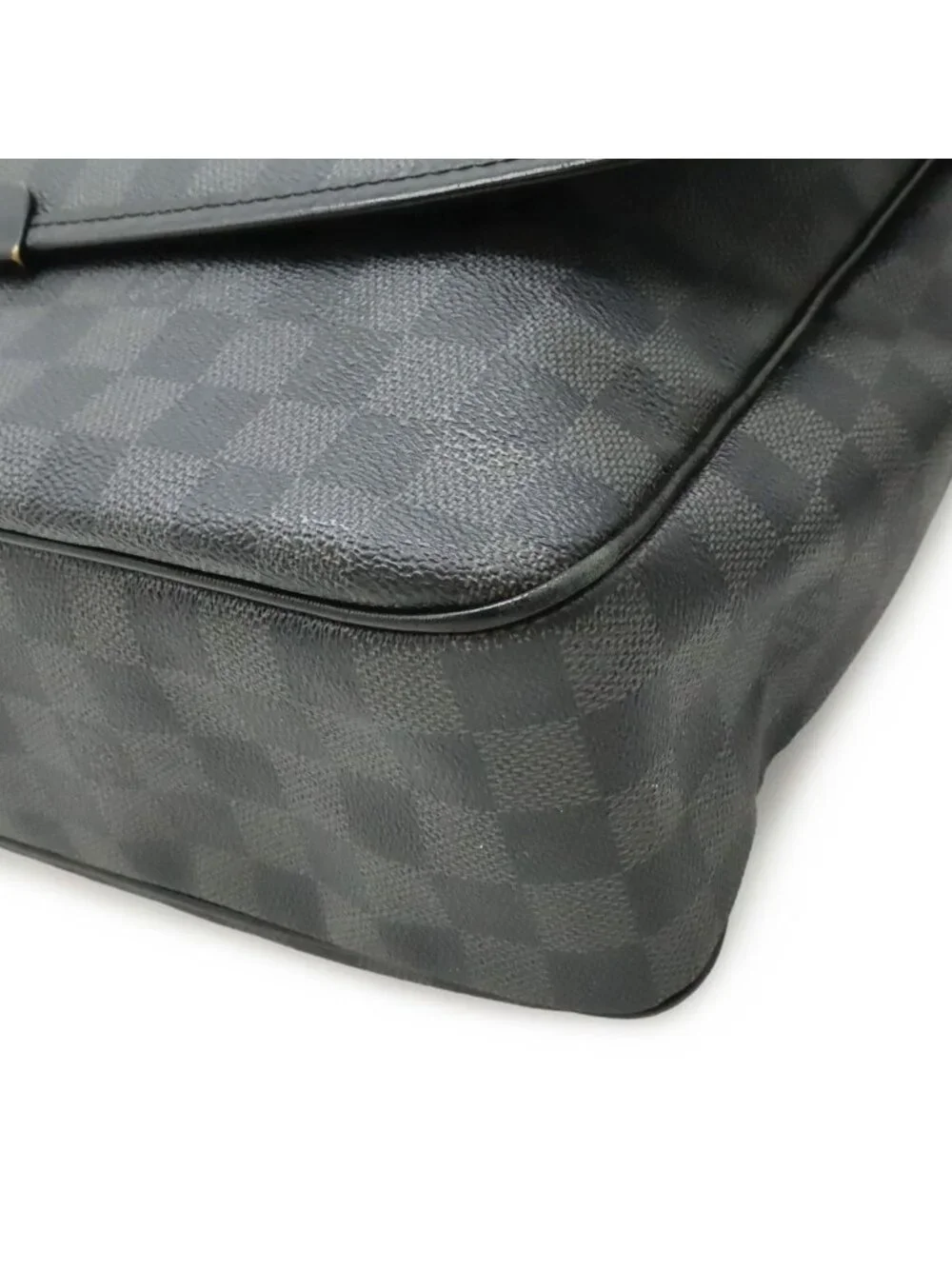 Louis Vuitton Damier Graphite Daniel GM Messenger